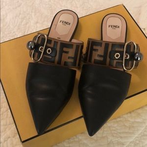 Fendi slip on
